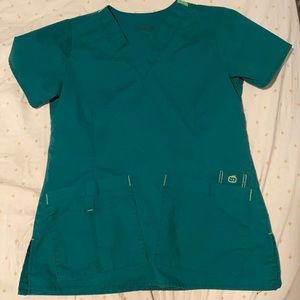 Wonder wink scrub top